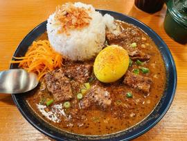 やぶ鹿のスパイスカレー