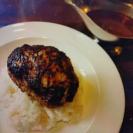 ハンバーグカレー 小辛（ふつう）、中辛、大辛、激辛、大激辛