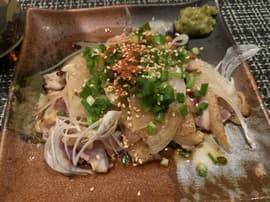 炙り赤鶏のタタキ 1.8辛