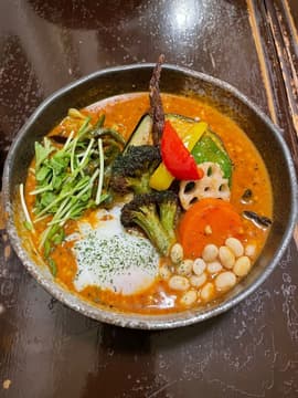 ひき肉温玉納豆と野菜 10番