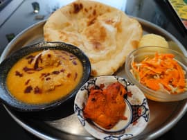 日替わりランチ（ココナッツチキンカレー） 5辛