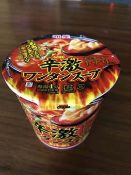 東京タンメン　トナリ監修　辛激ワンタンスープ 4辛