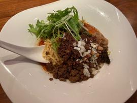 白胡麻坦々麺 辛め