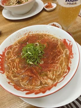 炎や赤ラーメン 程よい辛さ