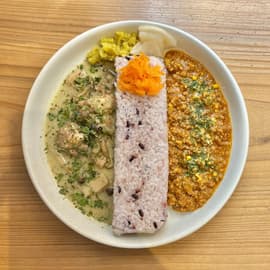 雲仙もみじ豚キーマカレー&小浜グリーンカレー 0辛&3辛