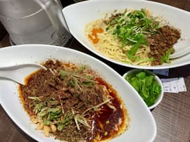 汁なし坦々麺 辛さ6 痺れ6