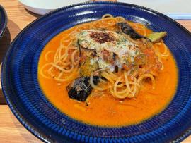 炙りモッツァレラチーズのアラビアータ