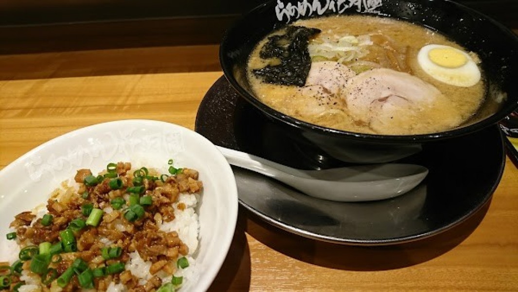 らあめん花月嵐 藤沢石川店