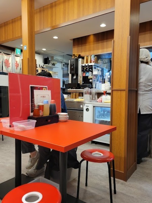 タカ飯店