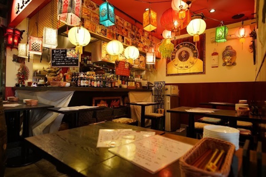 肘鉄 (ひじてつ)