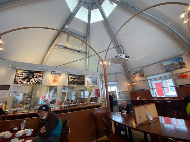 ウィスラーカフェ苗場