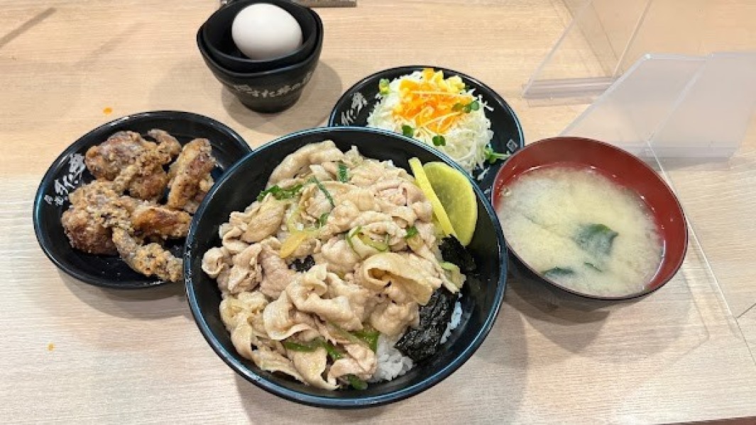 伝説のすた丼屋 お茶の水店