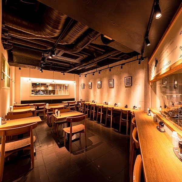 生パスタ専門店 麦と卵 新宿西口店