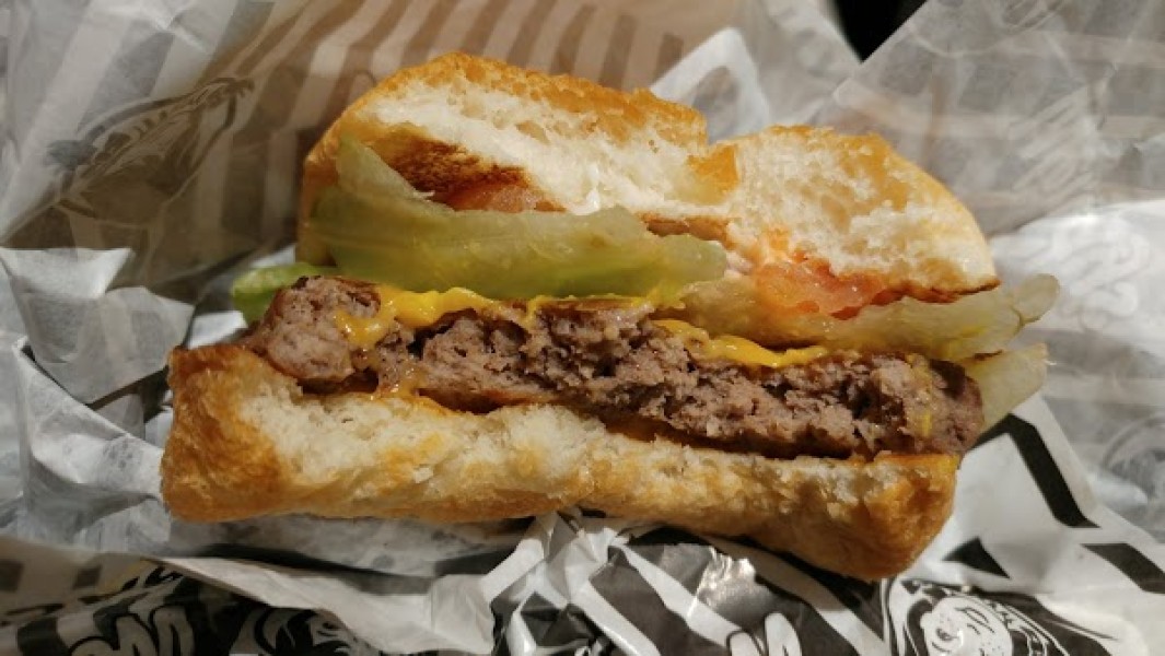 ウェンディーズ ・ファーストキッチン 横浜パルナード店