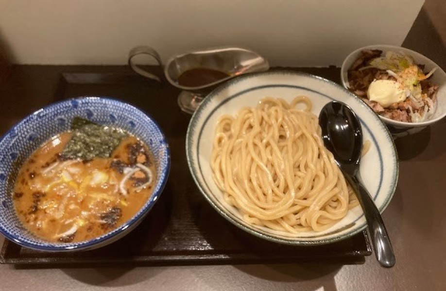 つけ麺魚雷 天神店