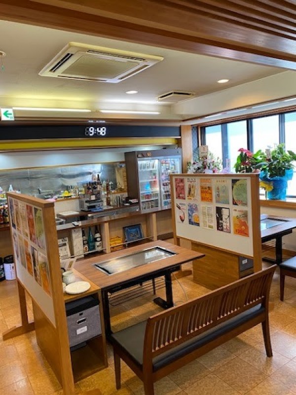 セルフ鉄板焼き屋 石田、