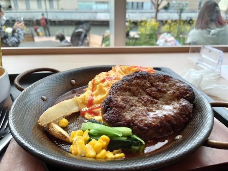 横浜市場食堂洋食グリルエトナ