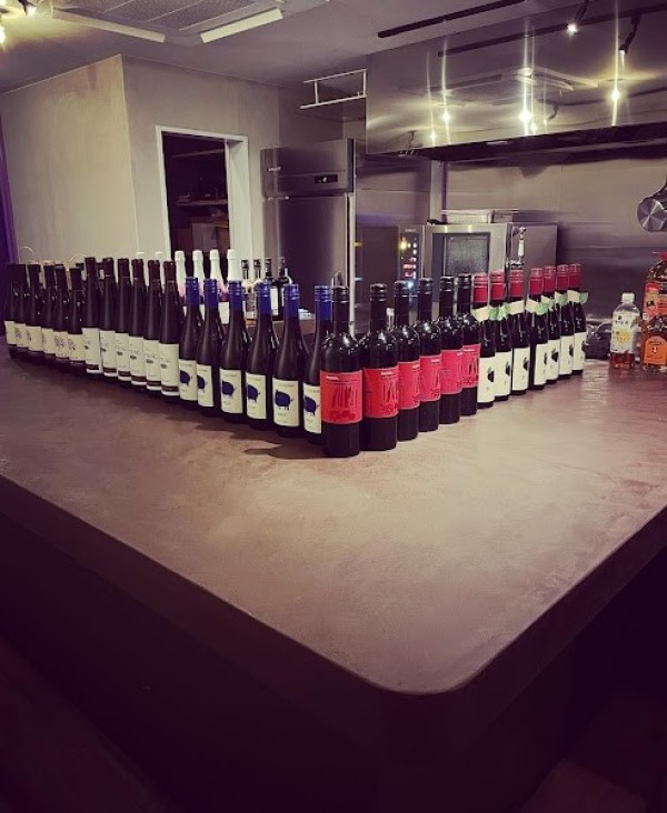 メグスタ 警固歩道橋酒場