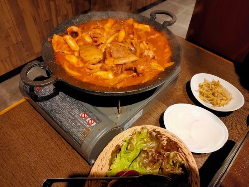 焼肉・韓国料理 KollaBo(コラボ)新宿南口店