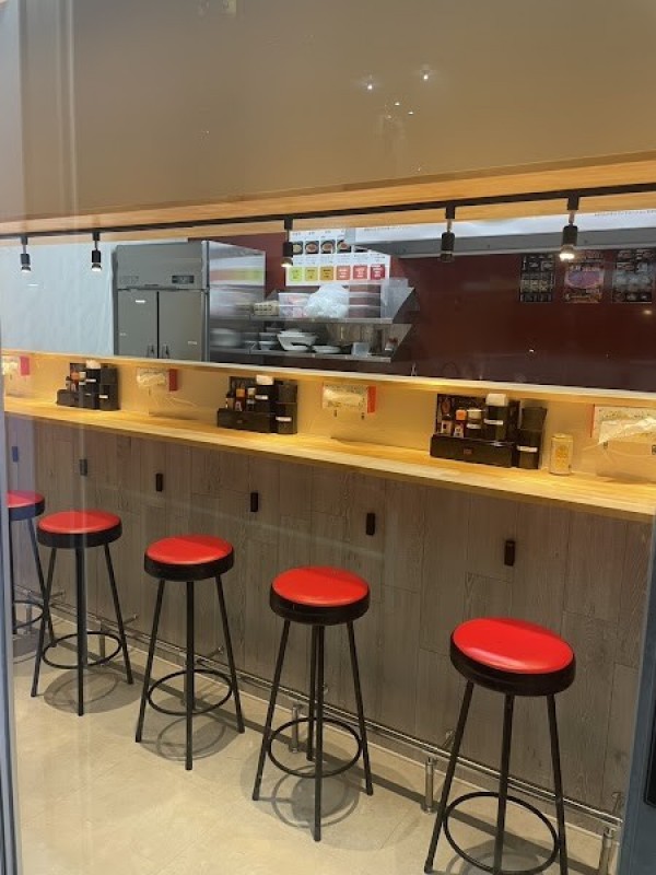 辛麺 華火 新栄町本店