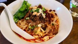 汁なし担々麺 ここから
