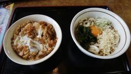 山田うどん食堂 北宿店