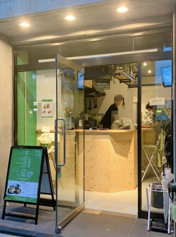 本格タイ料理店 aroi cafe（アロイカフェ）