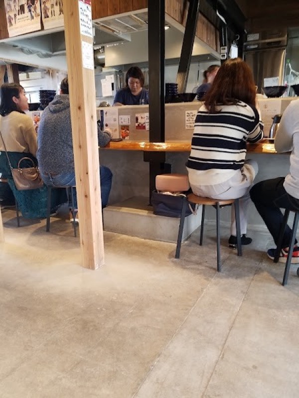 阿波尾鶏中華そば 藍庵