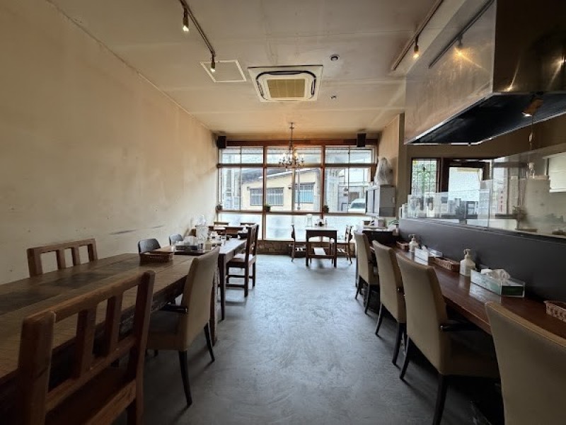 ヒマラヤユキノシタ（旧ボンベイ西口店）