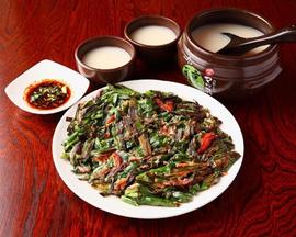 根津韓国料理 モゴモゴ