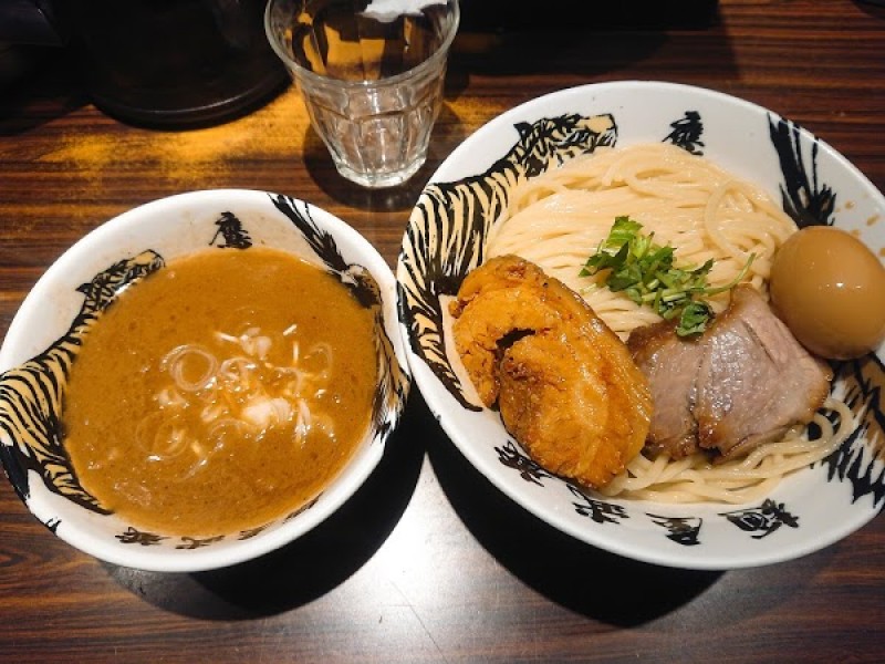 高田馬場 麺屋武蔵 鷹虎