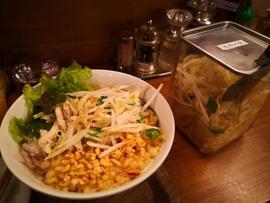 コムフォー丸の内オアゾ店