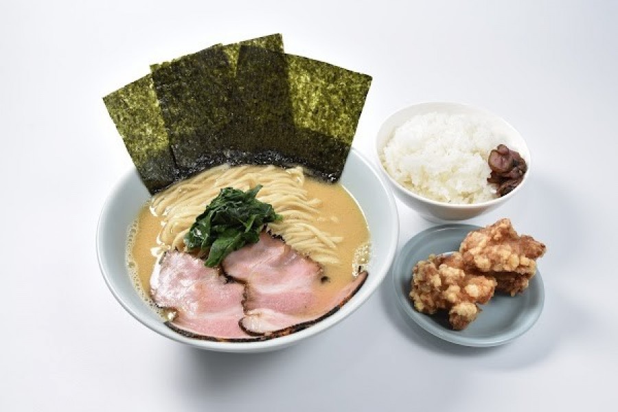 「泡」家系ラーメン 薩摩家 本店