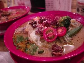 無添加薬膳スープカレー COSMOS 三軒茶屋