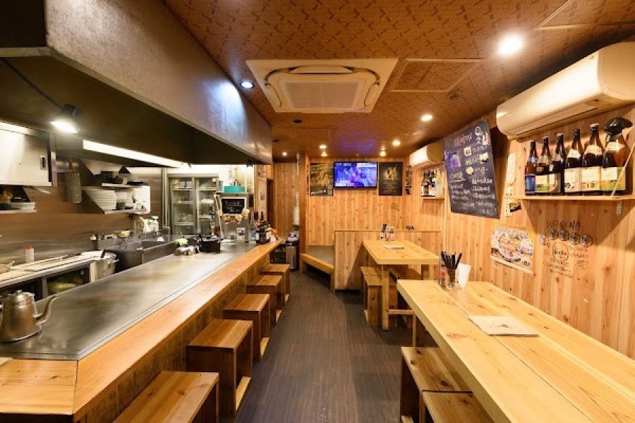 鉄板・お好み焼 くらはち