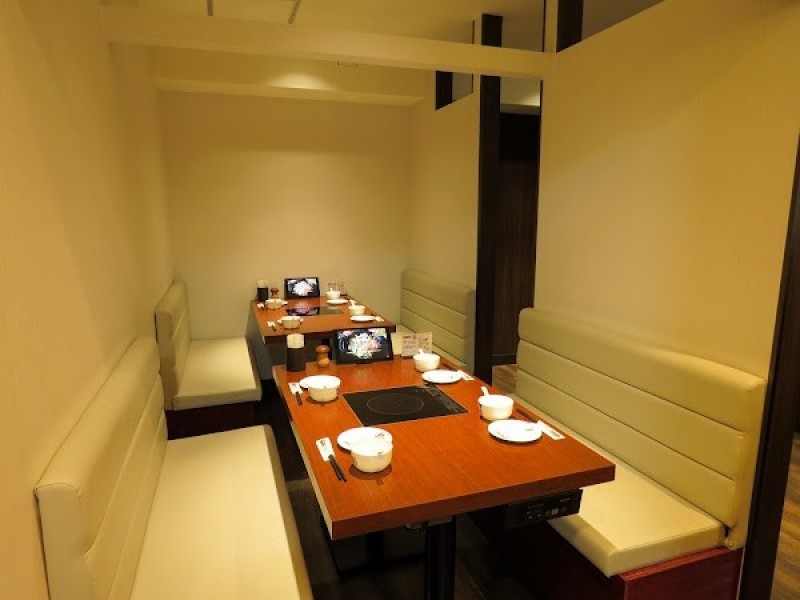 HEXIANGU ホーシェング きのこ鍋＆きのこ料理 何鮮菇