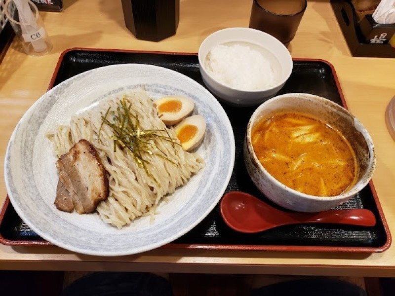 麺屋・國丸 梅田店。