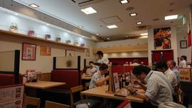 想吃担担面 エスカ店