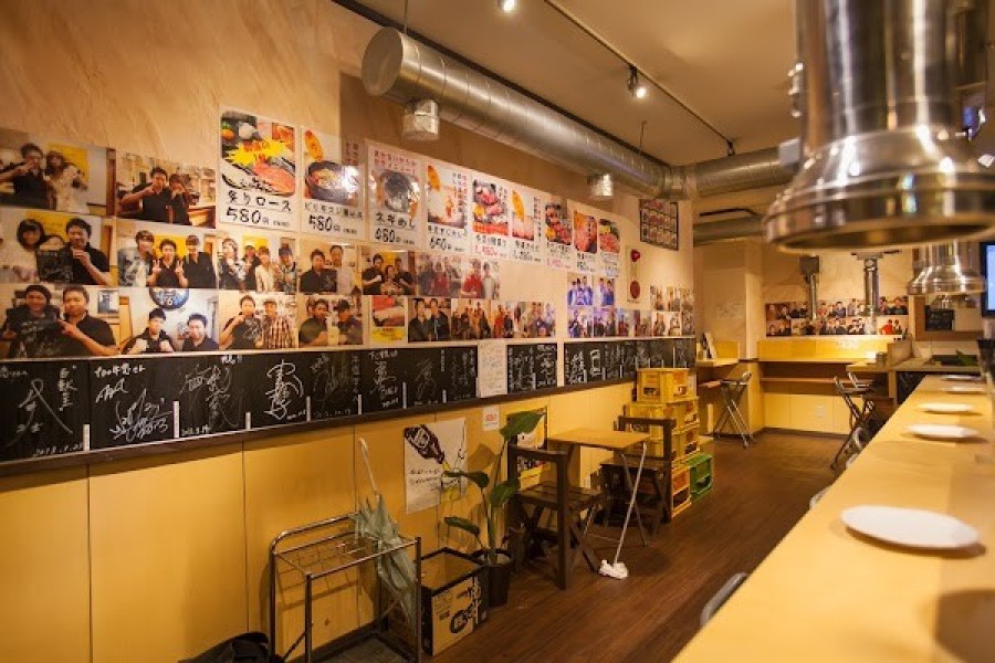 赤身焼肉のカリスマ 牛恋 神田店