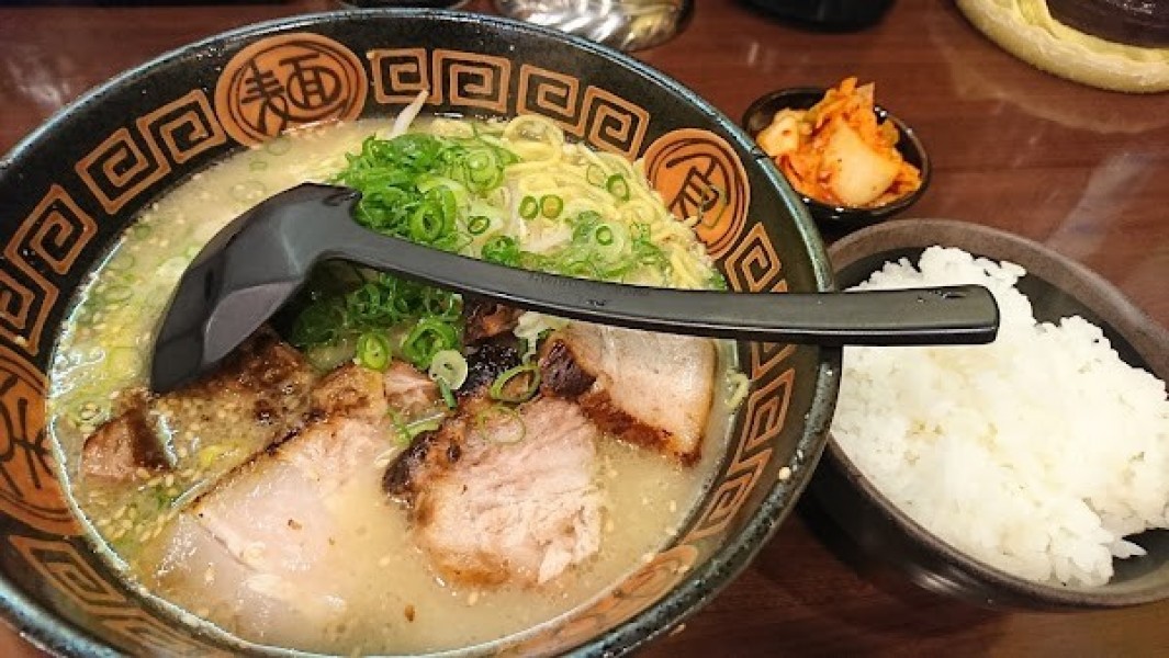 にんにくラーメン幸ちゃん 本店