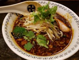 スパイス・ラー麺 卍力(まんりき)
