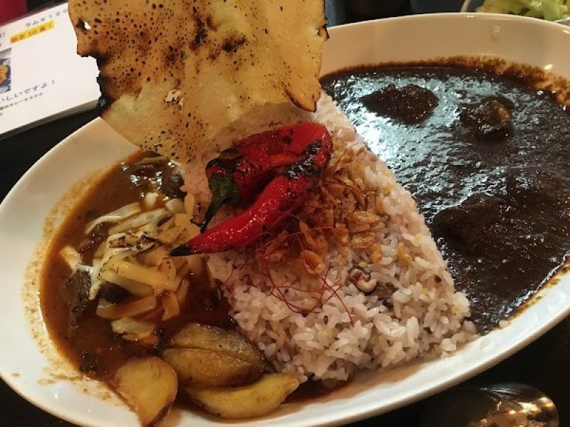 三代目カレー舎、NANDI。