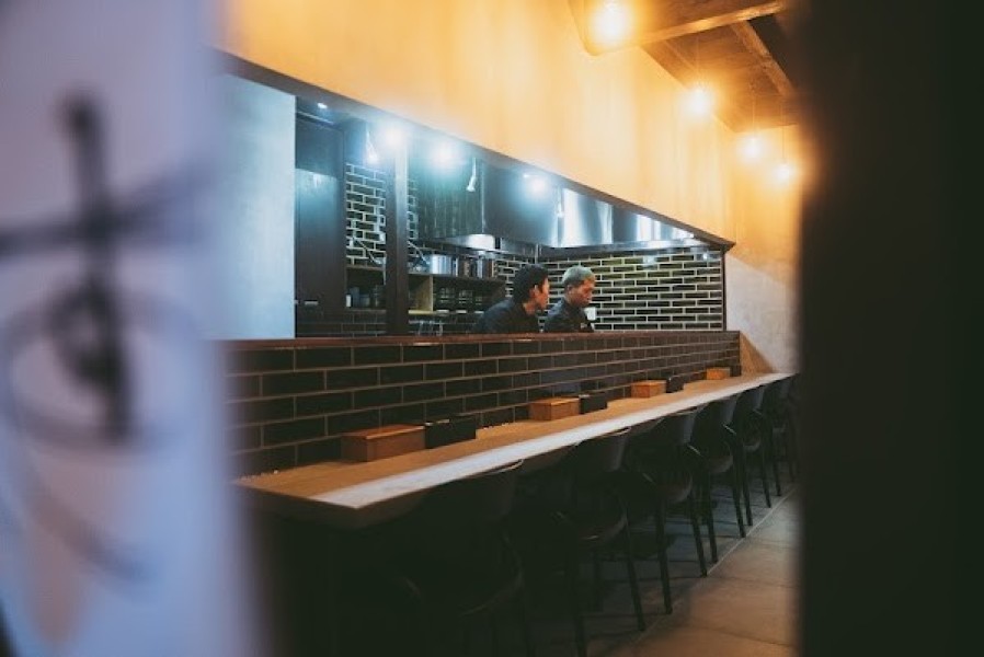 すするか、すすらんか。