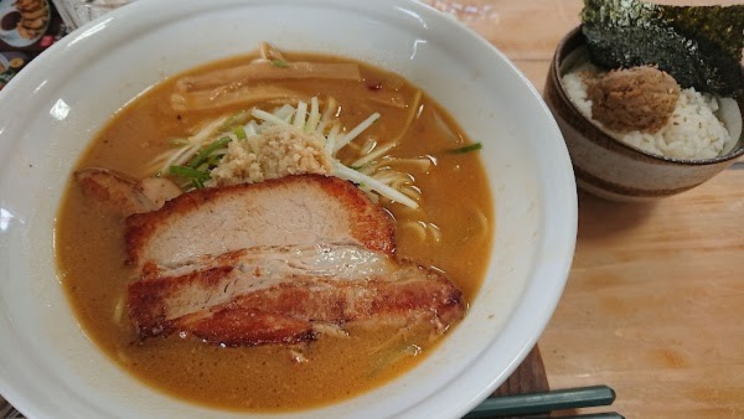 らーめん・ぎょうざ 火の車