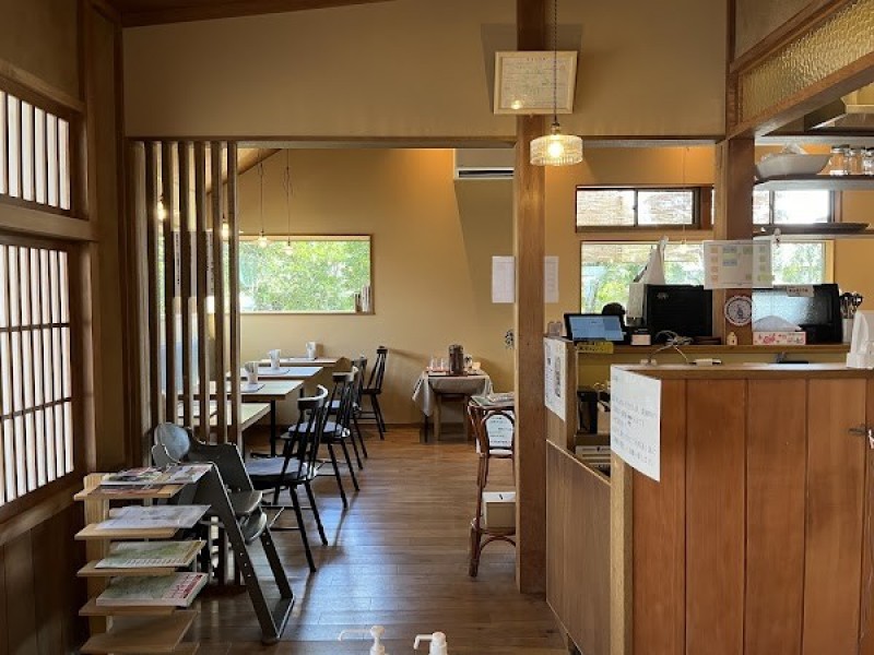 カレーと甘味 ここか