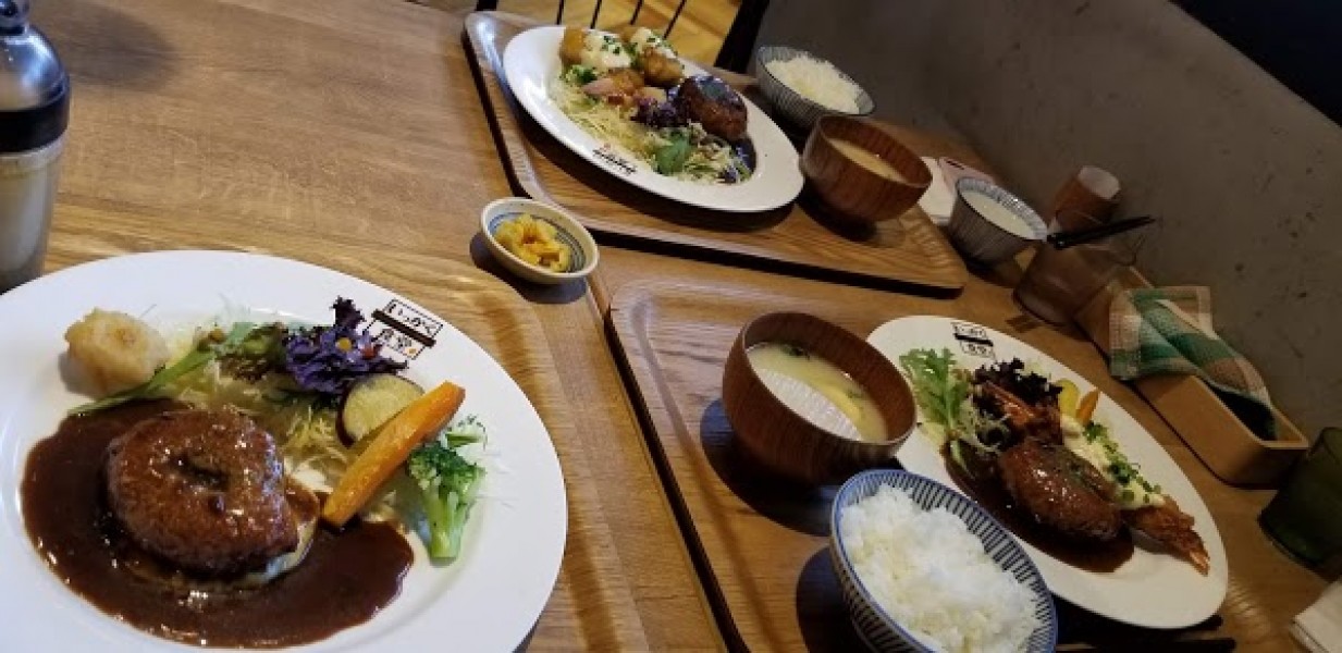 いっかく食堂 六本松店
