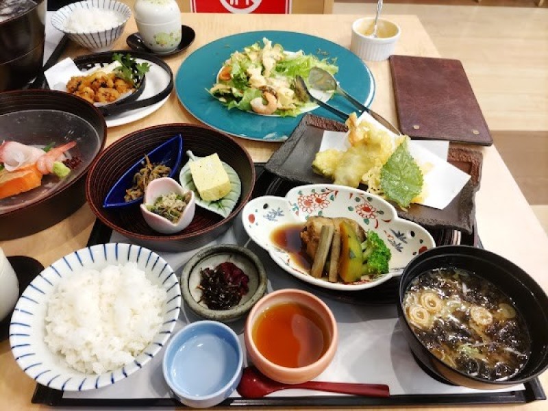 レストラン波止場