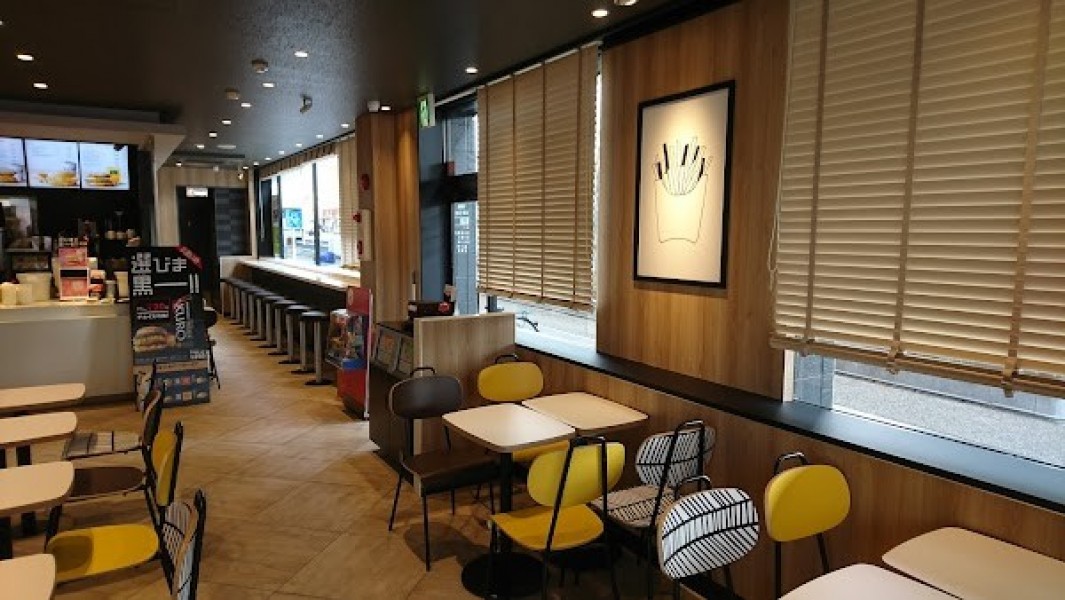 マクドナルド ４１号萩野通店