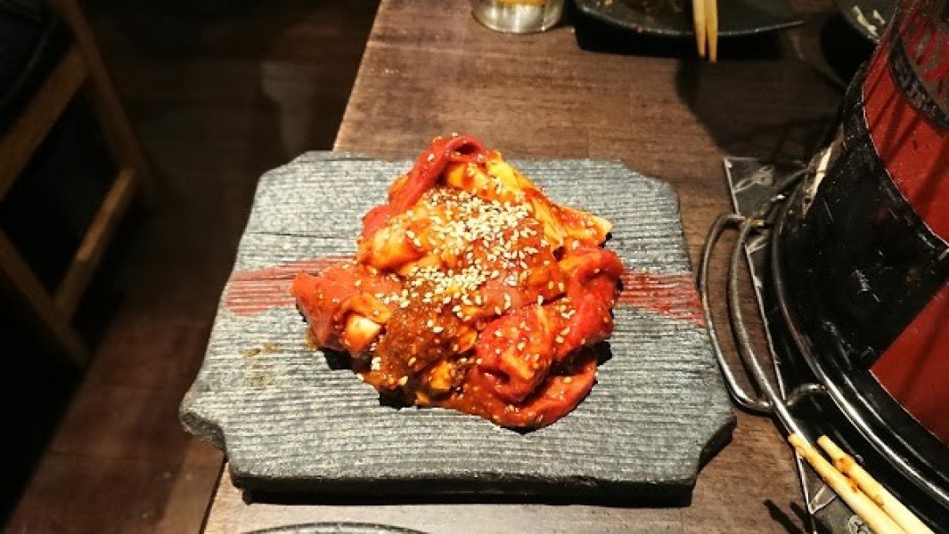 炭火焼ホルモン ぐう 築地店