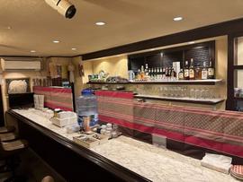 タイ屋台 ロイロイ 神戸三宮食堂 – Thai Restaurant Kobe